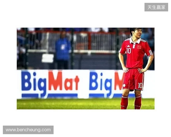 邓卓翔、常卫魏、闫毅等人参加2025武汉足球明星表演赛 邓卓翔、常卫魏、闫毅等人参加2025武汉足球明星表演赛